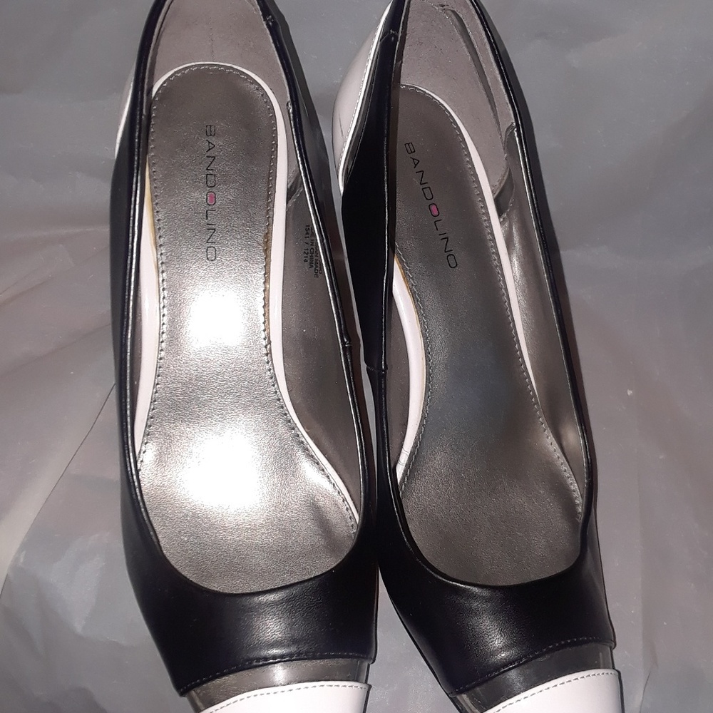 Shoes - Picture 4 of 4